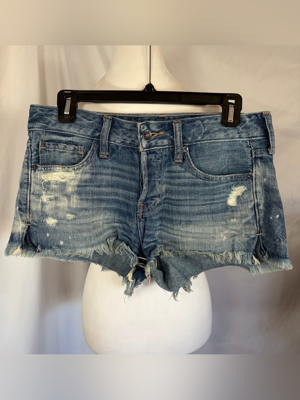 Abercrombie‎ & Fitch Distressed Button-Front Midrise Denim Shorts Medium Wash 25